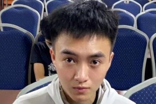 'Tú ông' 22 tuổi môi giới cho 2 người phụ nữ U30 bán dâm