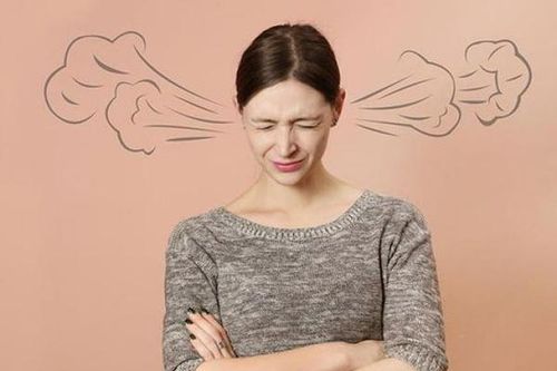 6 biểu hiện xấu xí xuất hiện trên cơ thể phụ nữ chứng tỏ bị rối loạn nội tiết