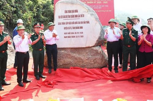 Quảng Ninh: Người dân đảo Trần đã được sử dụng điện lưới quốc gia