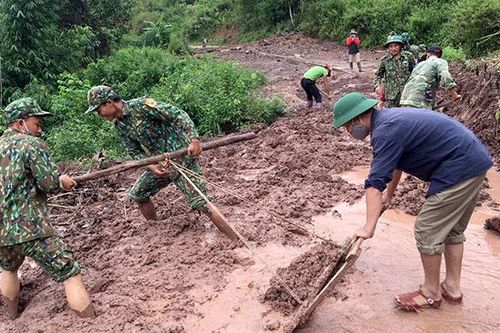 Tập trung xây dựng thế trận quốc phòng toàn dân