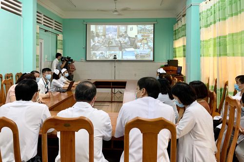 Khám-chữa bệnh từ xa: Nhiều thuận tiện, hiệu quả