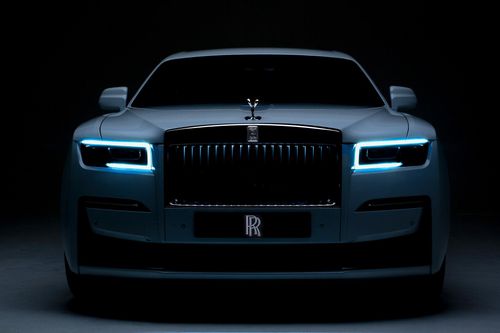 Rolls-Royce Ghost 2021 trình làng: Vẻ đẹp ma mị, lưới tản nhiệt là điểm nhấn