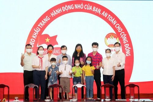 Hà Nội phát động chương trình đeo khẩu trang phòng, chống dịch Covid-19