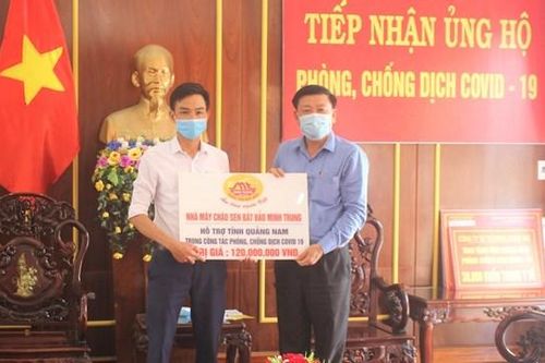 Mặt trận tỉnh Quảng Nam tiếp nhận 8.000 ly cháo ủng hộ phòng, chống dịch Covid-19