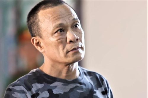 Bị cáo giết người xin hoãn phiên tòa