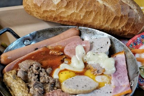 Những quán ăn vặt giá rẻ hút khách ở quận 1