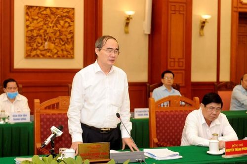 Bộ Chính trị làm việc với Ban Thường vụ Thành ủy TP Hồ Chí Minh