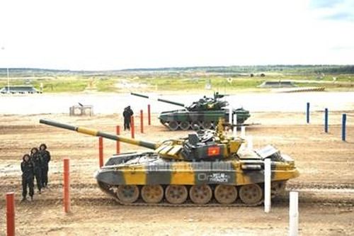 Báo Quân đội nhân dân Điện tử sẽ bình luận và tường thuật trực tiếp trận chung kết bảng 2 'Xe tăng hành tiến' lúc 14 giờ ngày 4-9.