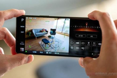 Smartphone thừa hưởng công nghệ Sony Alpha chụp 20 hình/giây