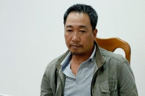 Tạm giữ đối tượng rút dao đâm người, cướp xe máy sau va chạm giao thông