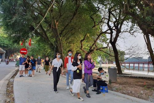 Dịch bệnh khiến các điểm vui chơi dịp Quốc khánh ở Thủ đô vắng vẻ
