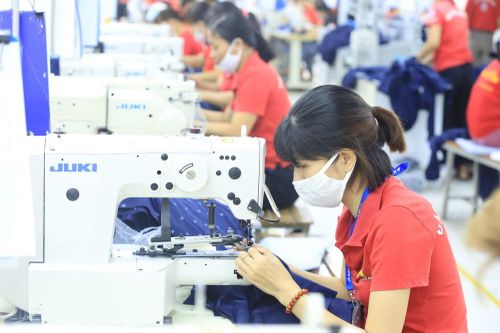 Việt Nam xuất siêu đạt gần 12 tỷ USD trong 8 tháng
