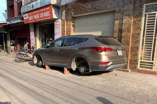 Thanh niên thuê xe cứu hộ cẩu trộm 2 ô tô đỗ ngoài đường vắng