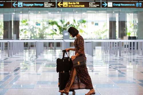 Đối mặt khoản lỗ tỷ USD, bất chấp đại dịch quyết mở bay quốc tế