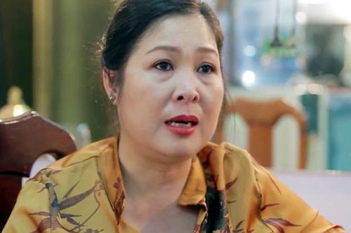 NSND Hồng Vân từng khóc cả tuần vì bị đạo diễn mắng