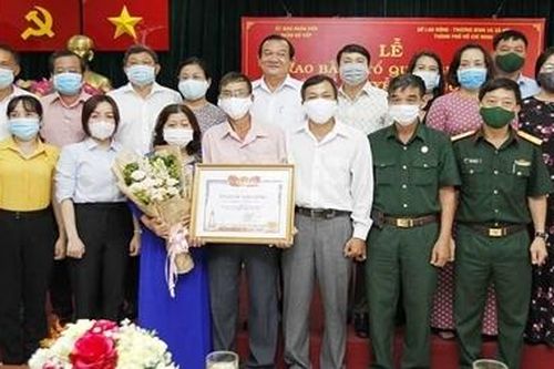 Khi toàn dân chung tay bảo vệ Tổ quốc