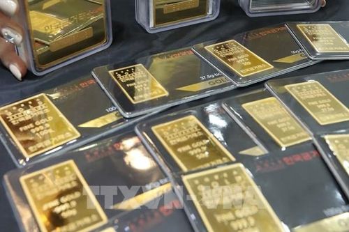 Giá vàng châu Á giảm xuống gần mức thấp nhất một tuần phiên 3/9