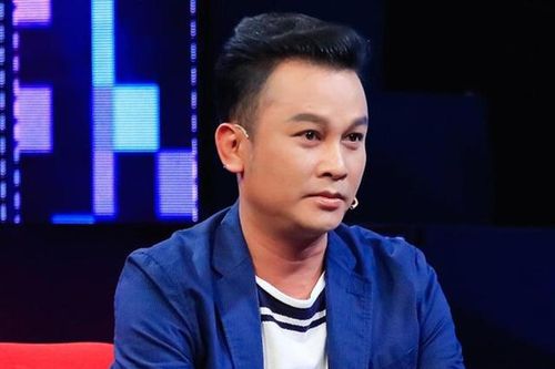 Quá khứ đầy vất vả của nghệ sĩ cải lương đình đám, có lúc ngồi rửa chén ngay lề đường
