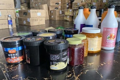 Tịch thu 10 tấn nguyên liệu trà sữa nước ngoài không rõ nguồn gốc ở Hà Nội