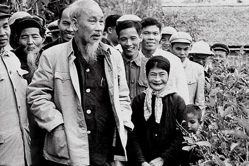 Nghệ sĩ Nhiếp ảnh Trịnh Hải: Nghĩ về Bác, lòng ta trong sáng hơn!