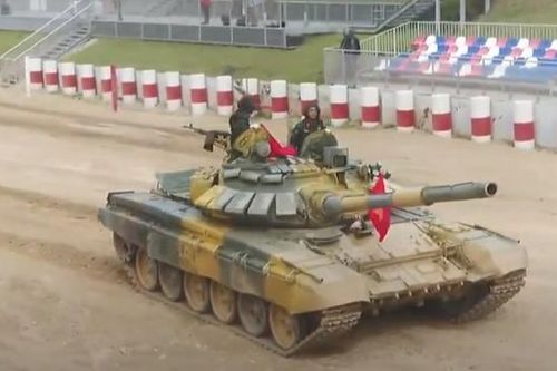 Đội xe tăng Việt Nam về đích đầu tiên trong chung kết Tank Biathlon