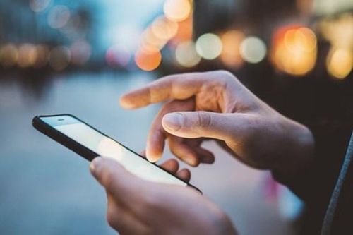Phí tin nhắn ngân hàng: Chờ mãi chưa giảm
