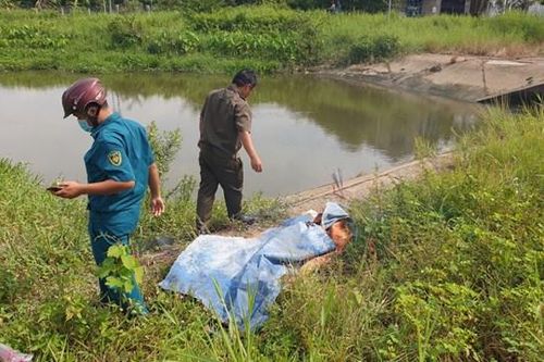 Bình Dương: Hai bé trai đi bụi, một em rơi xuống cống đuối nước