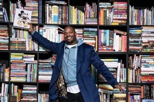 Tủ sách 3.500 cuốn của cựu cầu thủ Martellus Bennett