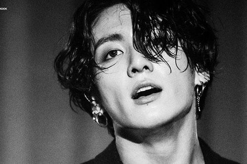 Jungkook BTS lọt danh sách các ca sĩ quốc tế xuất sắc nhất, 'vượt mặt' Camila Cabello