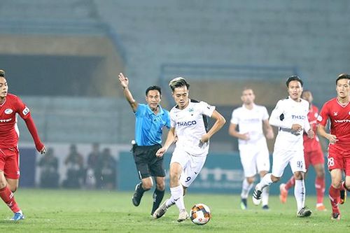 Bóng đá Việt Nam hôm nay: 3 tuyển thủ Thái Lan sang Anh. HAGL đá giao hữu với Quảng Nam