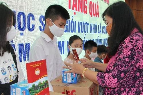 Hà Nội phát động toàn dân đeo khẩu trang, phòng chống dịch