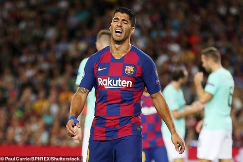 Chọn Juventus, Luis Suarez làm hòa với 'kẻ thù'