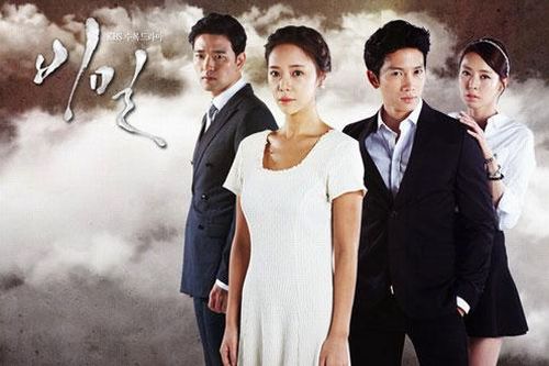 Nghe tin Hwang Jung Eum ly hôn mới thấy đời cô sao lại khổ giống phim Secret Love thế này!