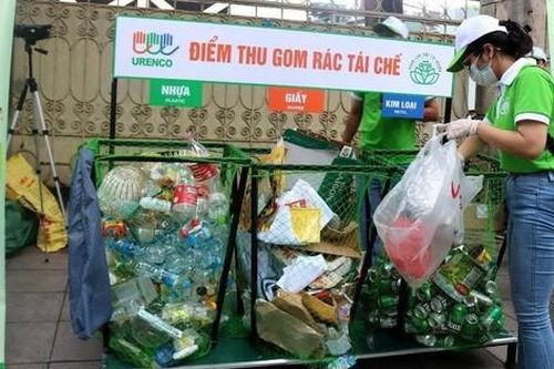 Gom rác tái chế đổi quà tặng, góp phần bảo vệ môi trường