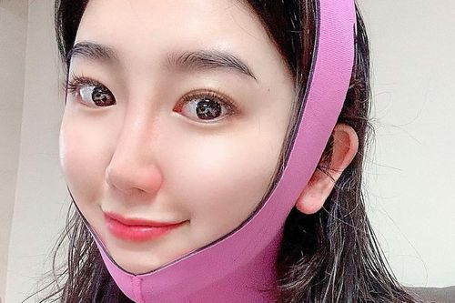 Nữ tiếp viên người Hàn bật mí bí quyết giúp cô trẻ lâu