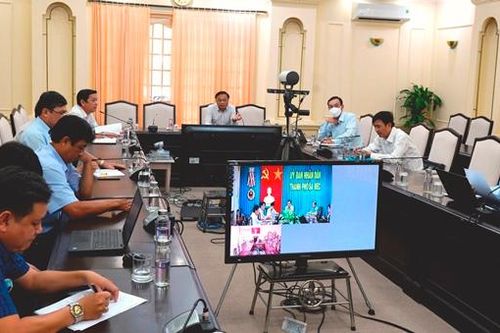 UBND tỉnh họp trực tuyến giải quyết khiếu nại đất đai