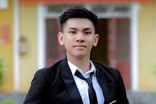 Tân sinh viên Đại học Bách Khoa Hà Nội