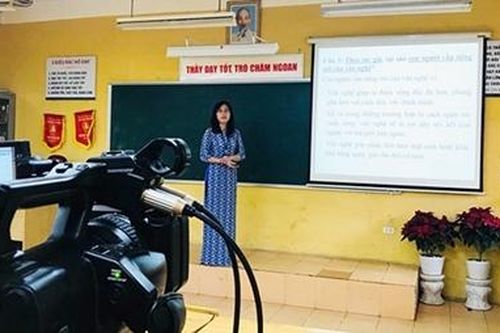 Làm thế nào để đảm bảo chất lượng khi học sinh lớp 1 phải học trực tuyến?