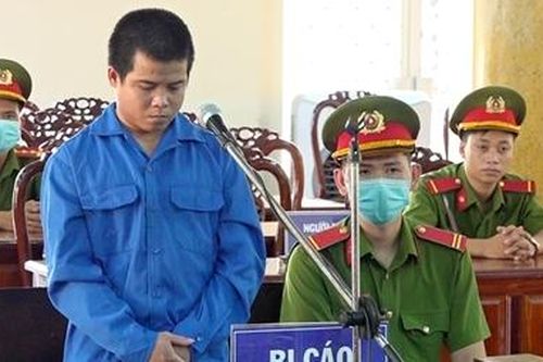 Mời bia bị từ chối, đâm bạn nhậu tử vong