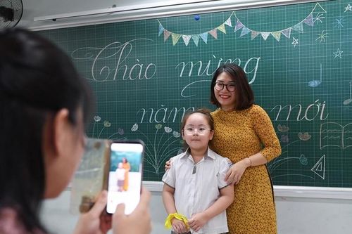Ngày vào lớp 2 của cô bé Park Ju Yeon