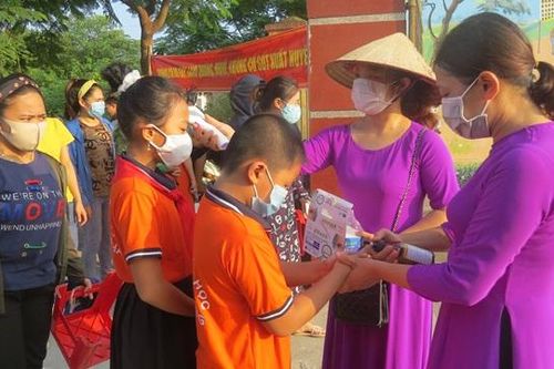 Niềm vui ngày đến lớp của học sinh trường Tiểu học Đại Thắng (huyện Phú Xuyên)