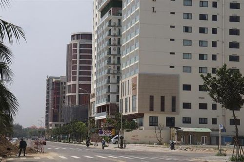 Đà Nẵng: Tạm đình chỉ công tác nhiều cán bộ trong vụ cho 'mượn' hơn 20 sổ đỏ của người dân