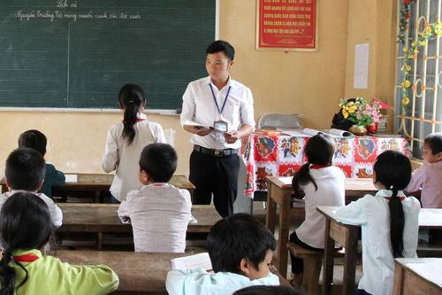 Hòa Bình: Tập trung các nguồn lực thực hiện đổi mới chương trình, sách giáo khoa