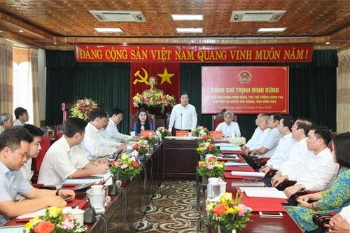 Phó Thủ tướng Trịnh Đình Dũng làm việc với huyện Tam Dương
