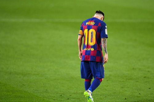 Lionel Messi tiến thoái lưỡng nan tại Barca