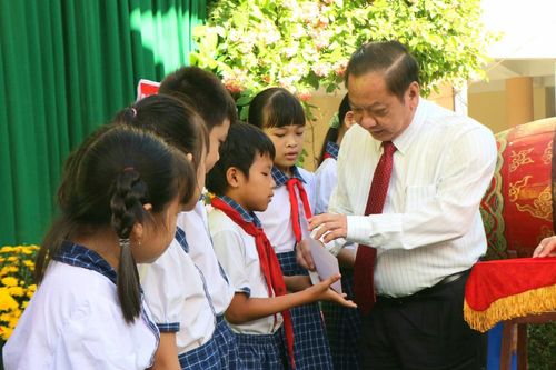 Gần 250 ngàn học sinh tại Cần Thơ tưng bừng đón năm học mới