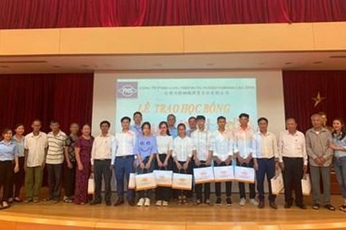 Hiện thực hóa ước mơ đến trường cho những học sinh khó khăn