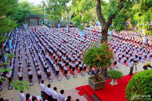 Những hình ảnh đẹp về lễ khai giảng năm học mới tại Nghệ An