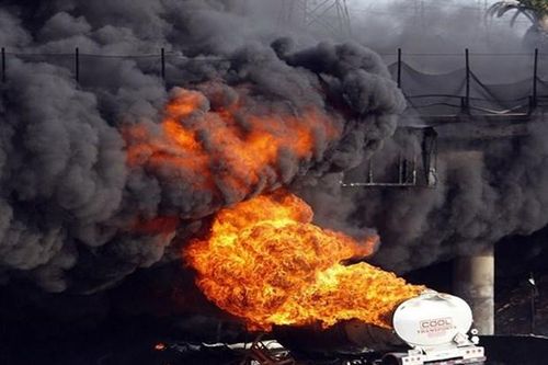 Iran: Nổ xe tải chở bình khí clo, hơn 200 người bị thương