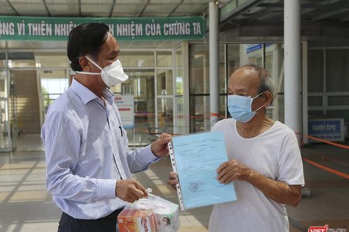 Cụ ông 90 tuổi mắc COVID-19 ở Quảng Nam được xuất viện